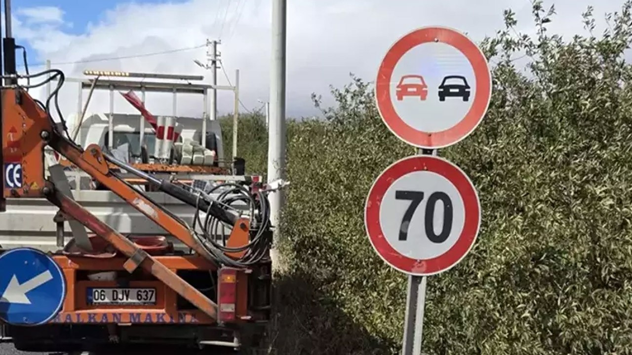 Trafik levhası kargaşası son buldu!