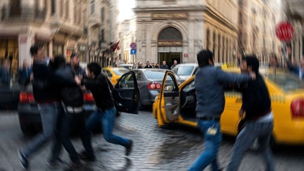 Trafik magandalarının ehliyetleri ömür boyu iptal edilse ne kaybederiz ki?