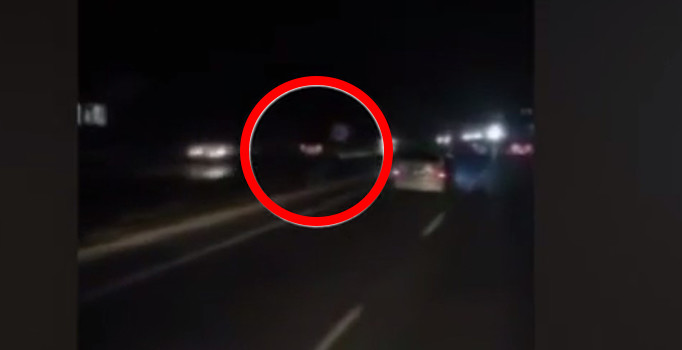 Trafik magandası ters yönde giderek trafiği birbirine kattı