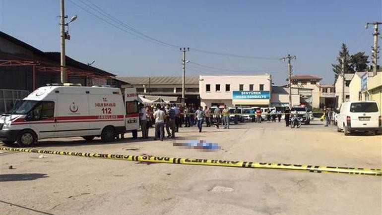 Trafik polisi dehşet saçtı: 3 ölü!