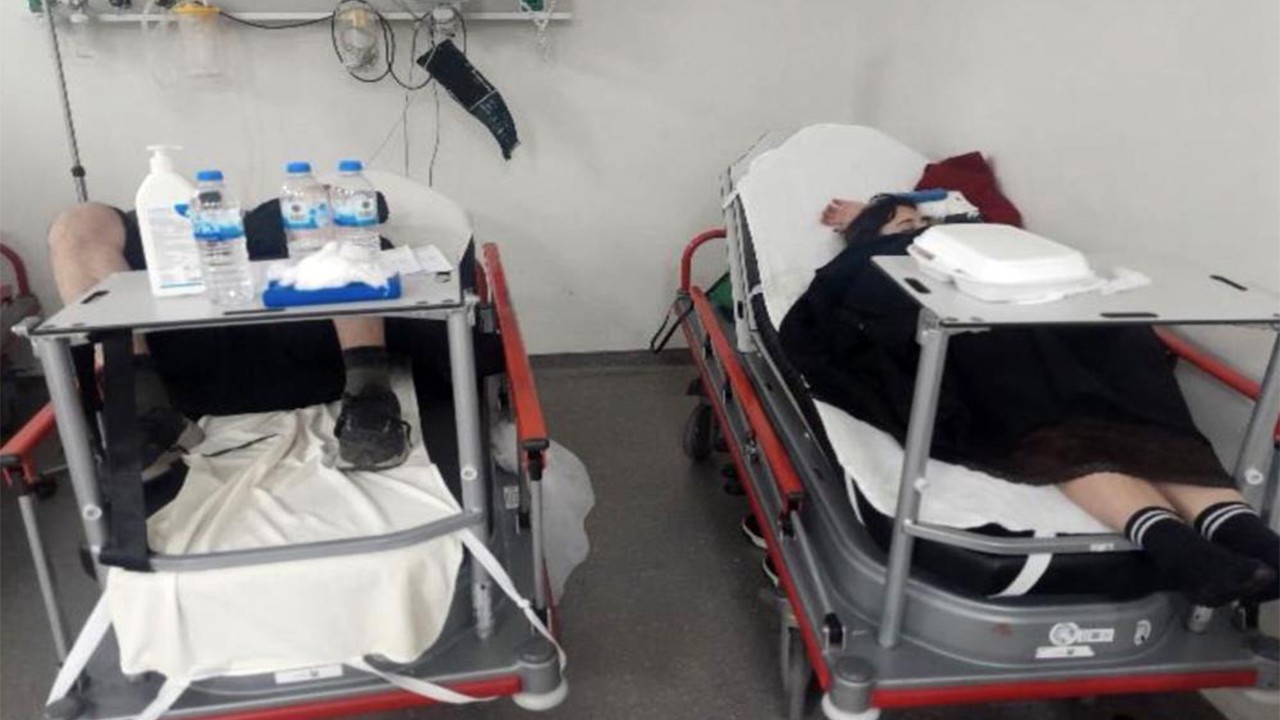 Trafikte kaza tartışması kanlı sona erdi Karı koca ağır yaralandı