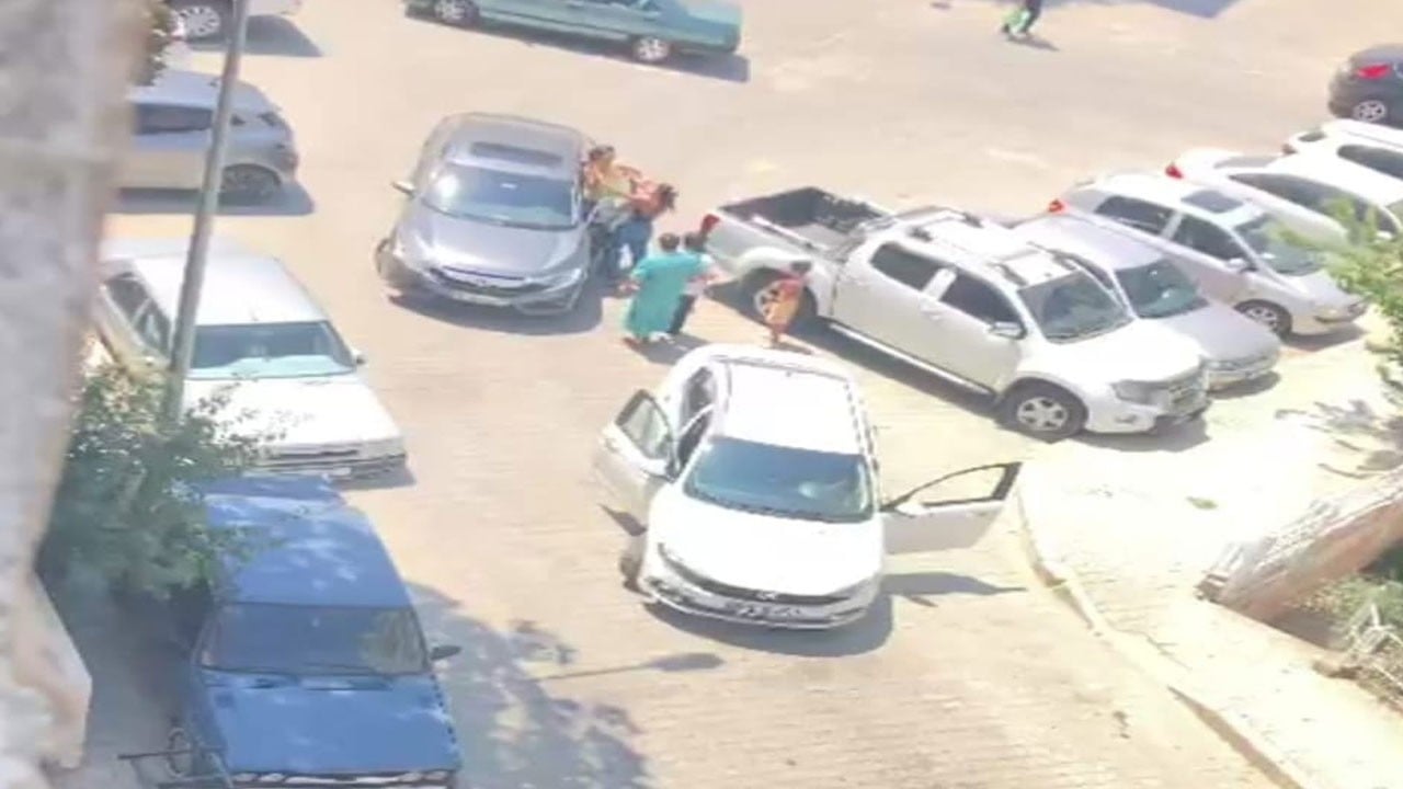 Trafikte saç baş yolan kadınlara ağır fatura: 540 bin lira ceza kesildi, ehliyetlerine el konuldu, araçları men edildi