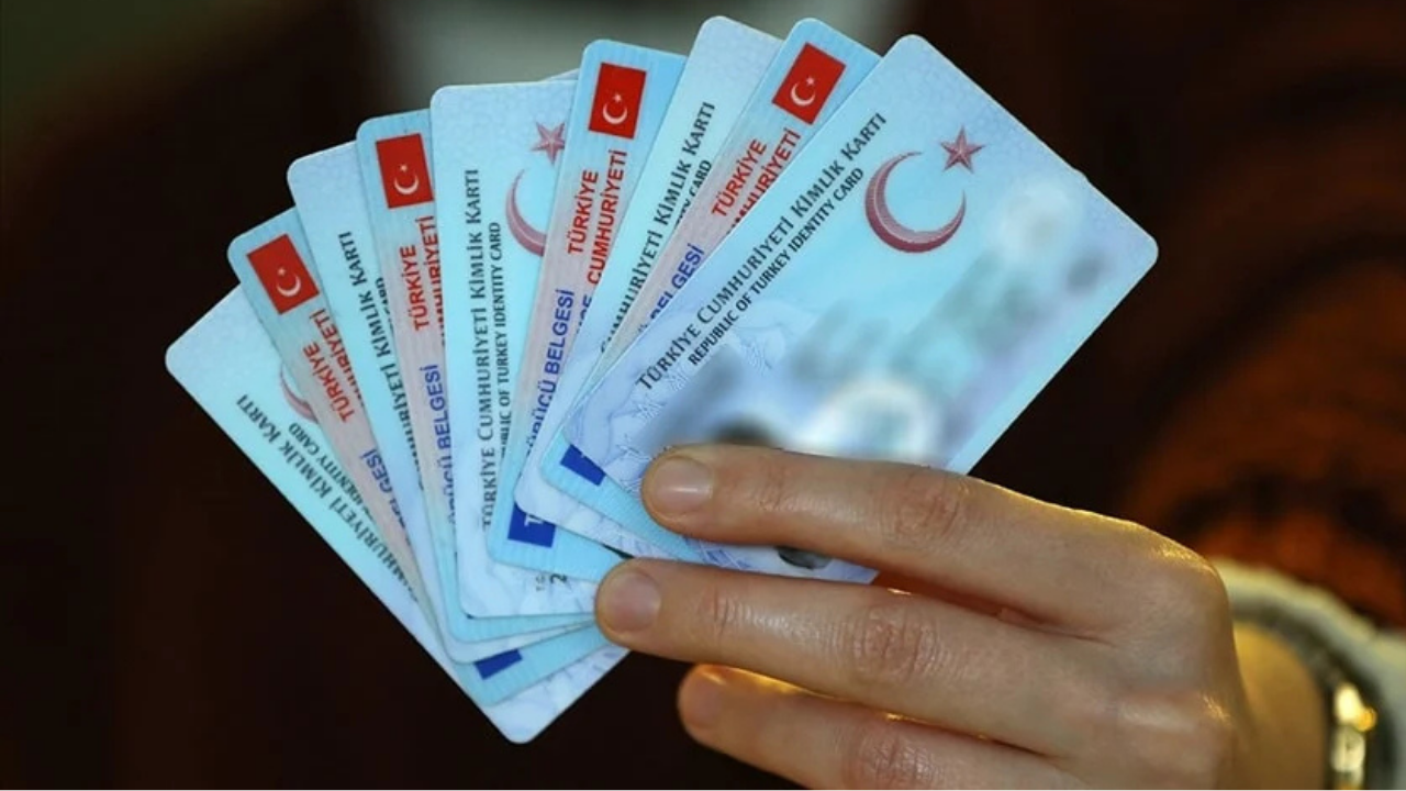 Trafikte sinirine hâkim olamayan yandı: Ehliyeti iptal edilecek!