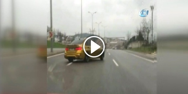 Trafikte terör estirdi!