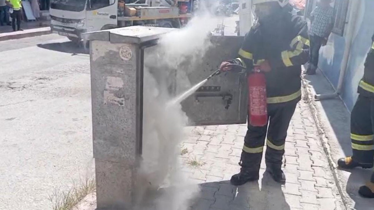 Trafo yandı, mahalleli elektriksiz kaldı