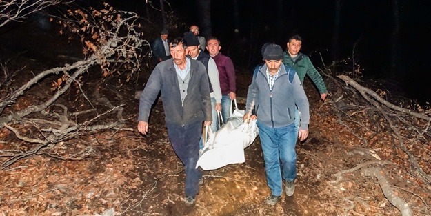 Traktör devrildi, 1 ölü