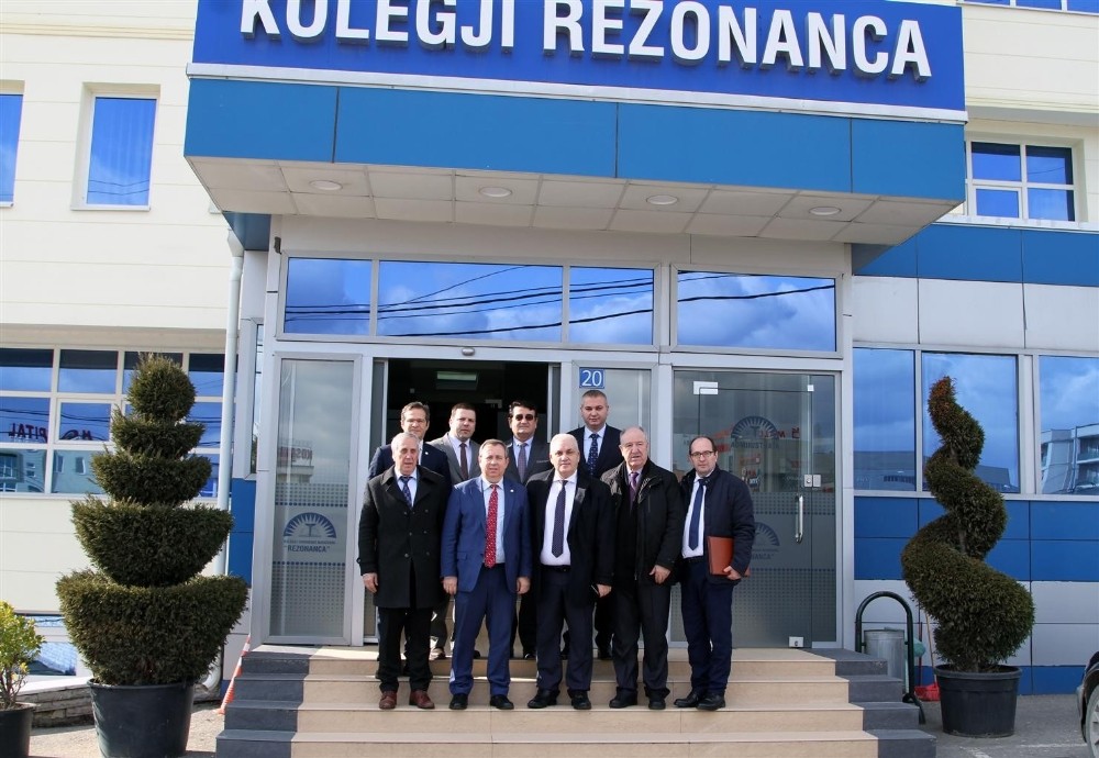 Trakya Üniversitesi ile Kosova Rezonanca Tıp Bilimleri Üniversitesi arasında iş birliği anlaşması 
