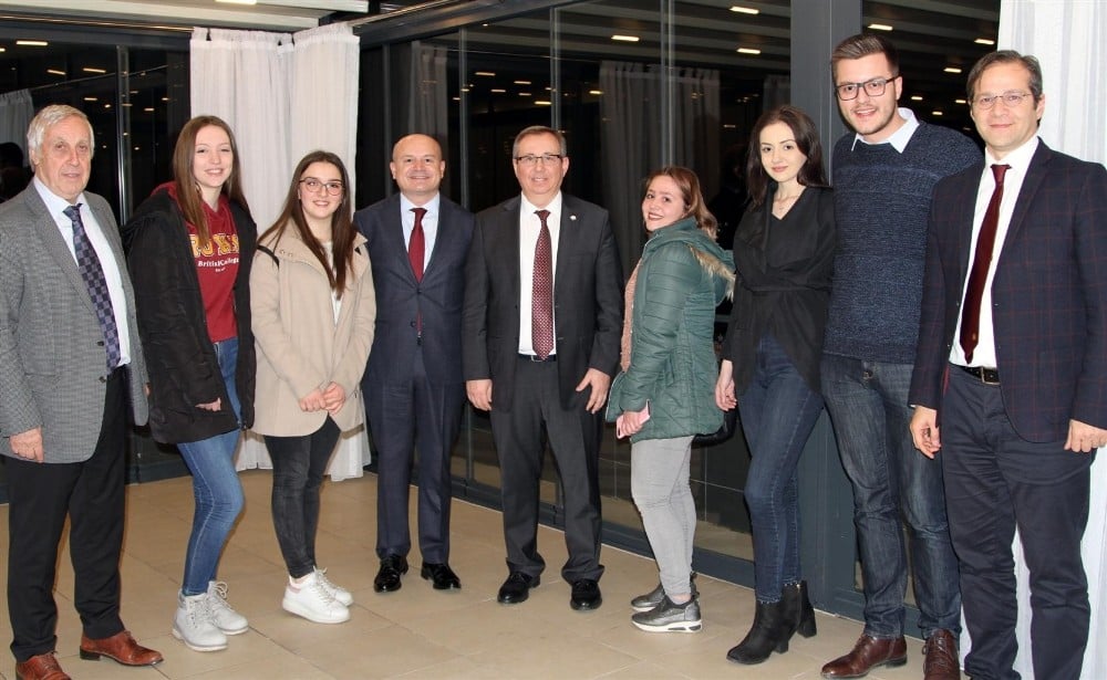 Trakya Üniversitesi Rektörü Prof. Dr. Tabakoğlu, Kosova’da Trakya Üniversitesi mezunlarıyla bir araya geldi 