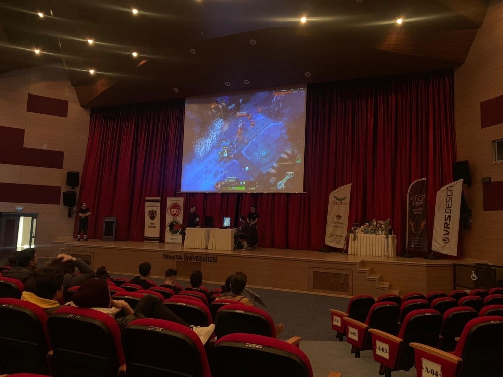 Trakya Üniversitesi’nde e-spor turnuvası 
