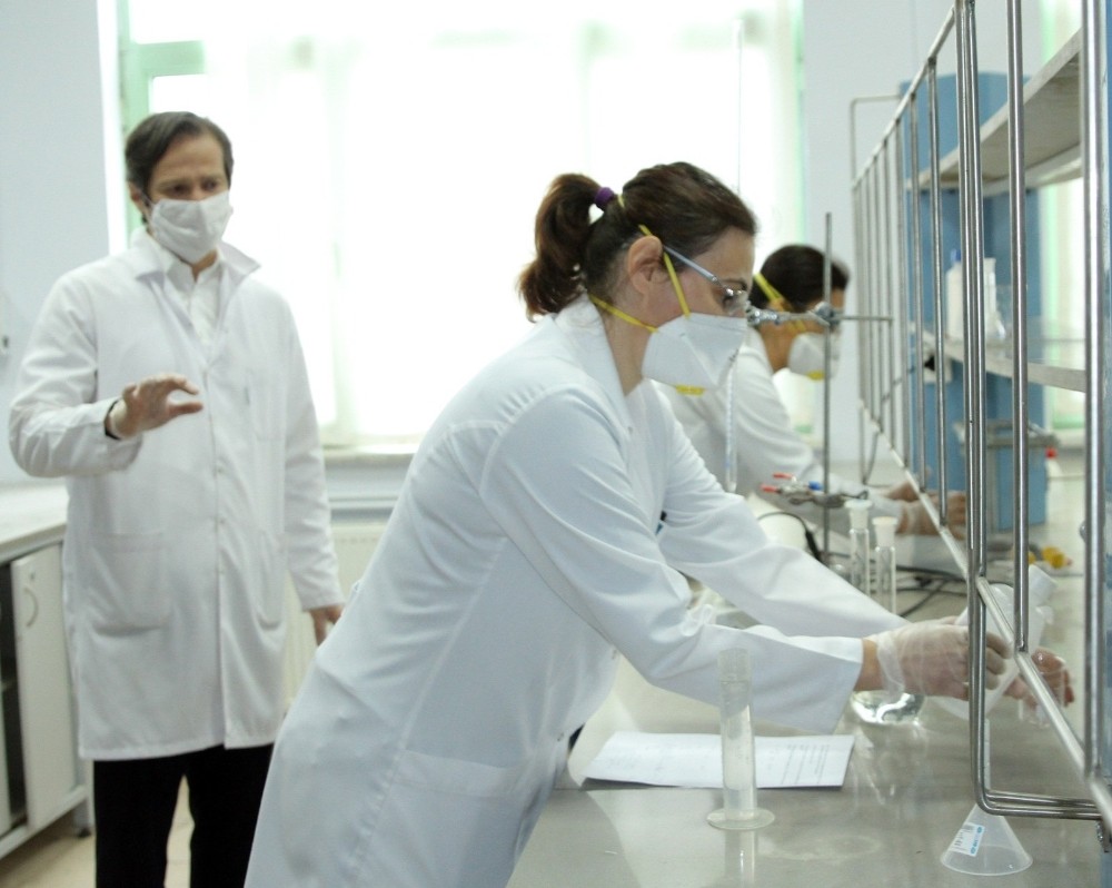 Trakya Üniversitesi’nin dezenfektan üretim kapasitesi günlük 8 tona yükseldi 