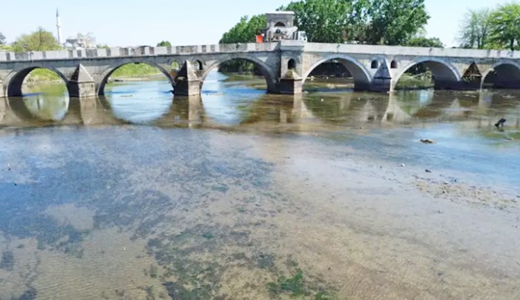 Trakya’da yeraltı suları yüzde 85 azaldı... Debisi düşen Tunca Nehri kuruma noktasına geldi: Trakya’da ‘su’ alarmı