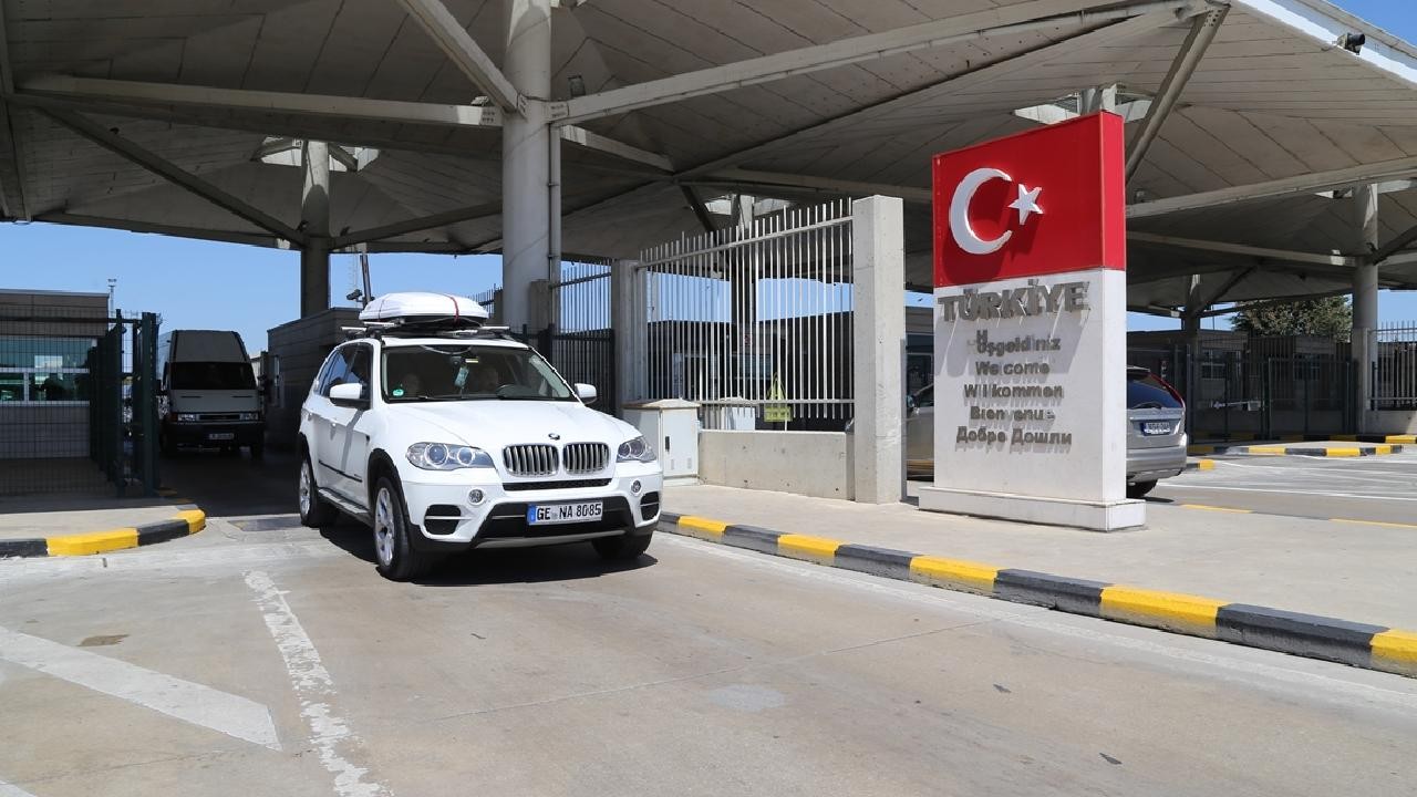 Trakya’daki gümrük kapılarından 5,5 milyon araç geçti