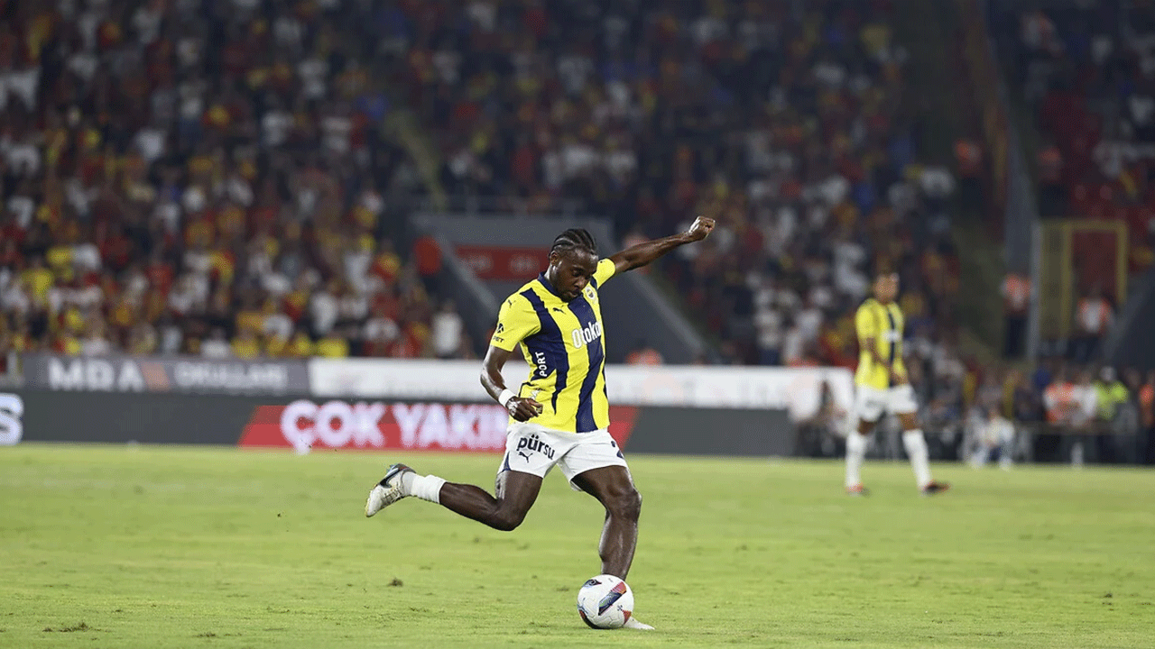 Transfer iddiaları sonrası Osayi Samuel'den Galatasaray açıklaması