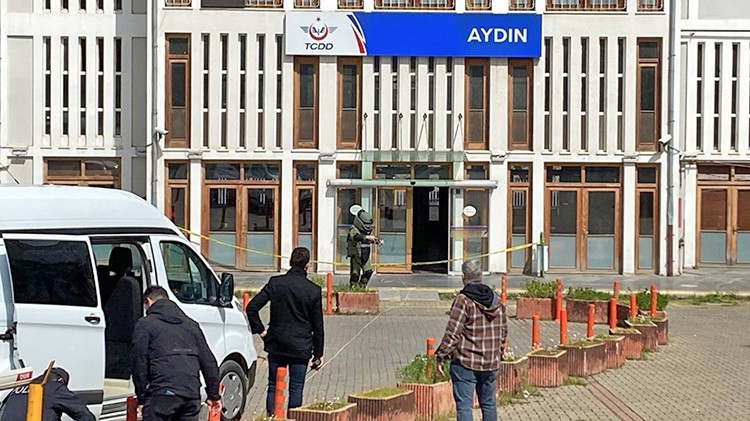 Tren garı giriş-çıkışlara kapatıldı: Aydın’ın göbeğinde bomba paniği