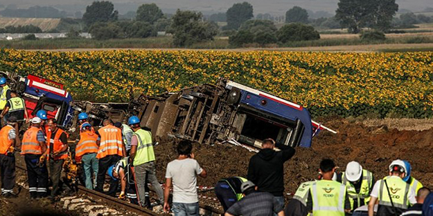 Tren kazasıyla ilgili flaş karar! Makinistler serbest bırakıldı
