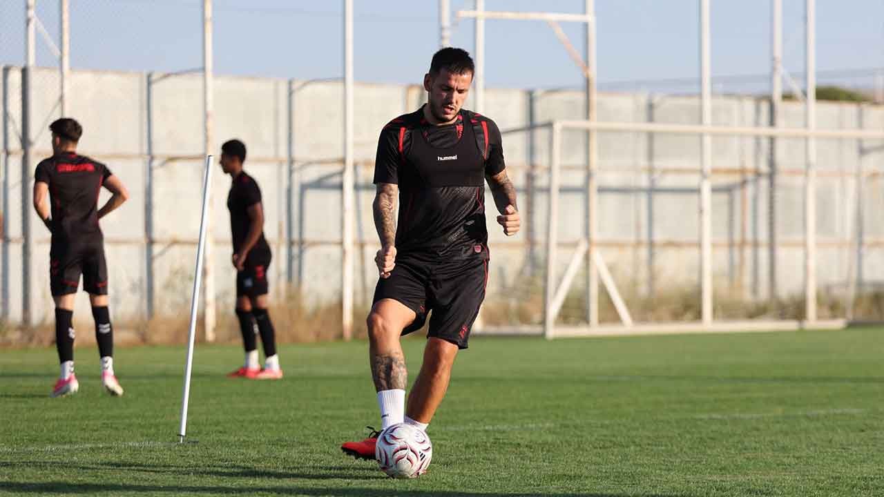 Trendyol 1. Lig'de kritik randevu! Sivasspor Manisa FK maçına kilitlendi!