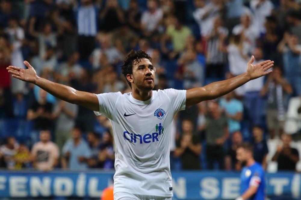 Trezeguet en iyi Afrikalı futbolcu seçildi 
