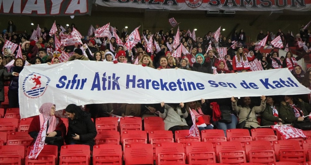 Tribünlerden ‘Sıfır Atık Projesi’ne çağrı 