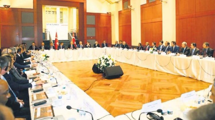 Trilyon dolarlık masa!