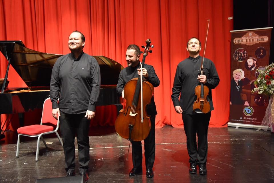 Trio Hexis, Tekirdağ’da piyano konseri verdi 