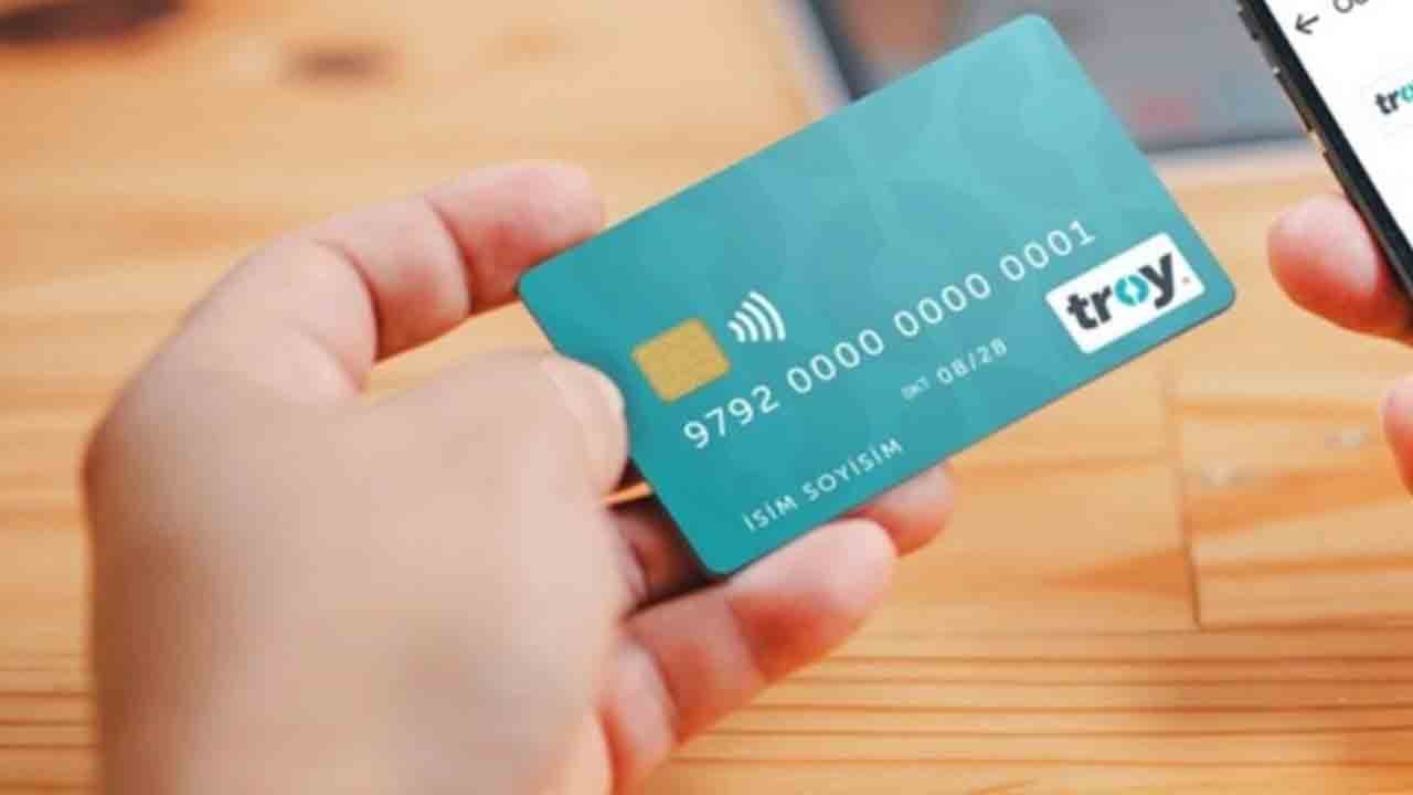 TROY kartlarla ödemeler rekor kırdı: 2025’te işlem hacmi 4,8 trilyon liraya ulaştı