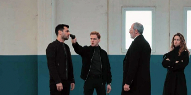 TRT 1'in iddialı dizisinde operasyon tamam! Ünlü dizide büyük darbe...