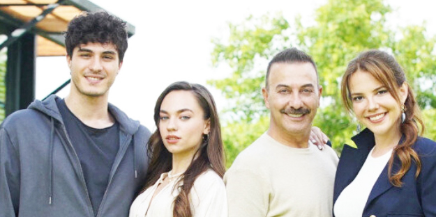 TRT'nin iddialı dizisinde akılalmaz gelişme! Düğümler çözülüyor, ipler kopuyor...