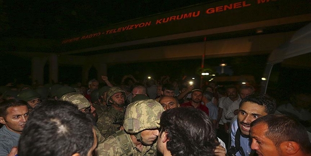 TRT'ye baskın yapan ve Boğaziçi Köprüsünü tanklarla kapatan askerler tutuklandı
