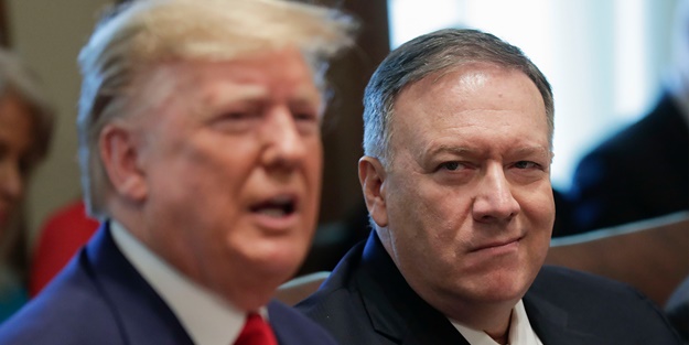 Trump 2.2 trilyon dolarlık paketi onayladı