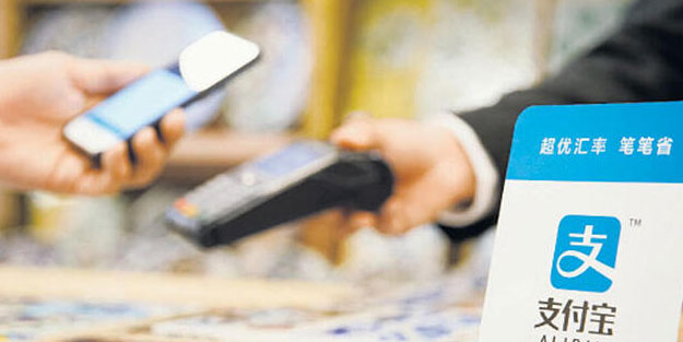 Trump-Çin gerilimi devam ediyor! 8 uygulamayı yasakladı