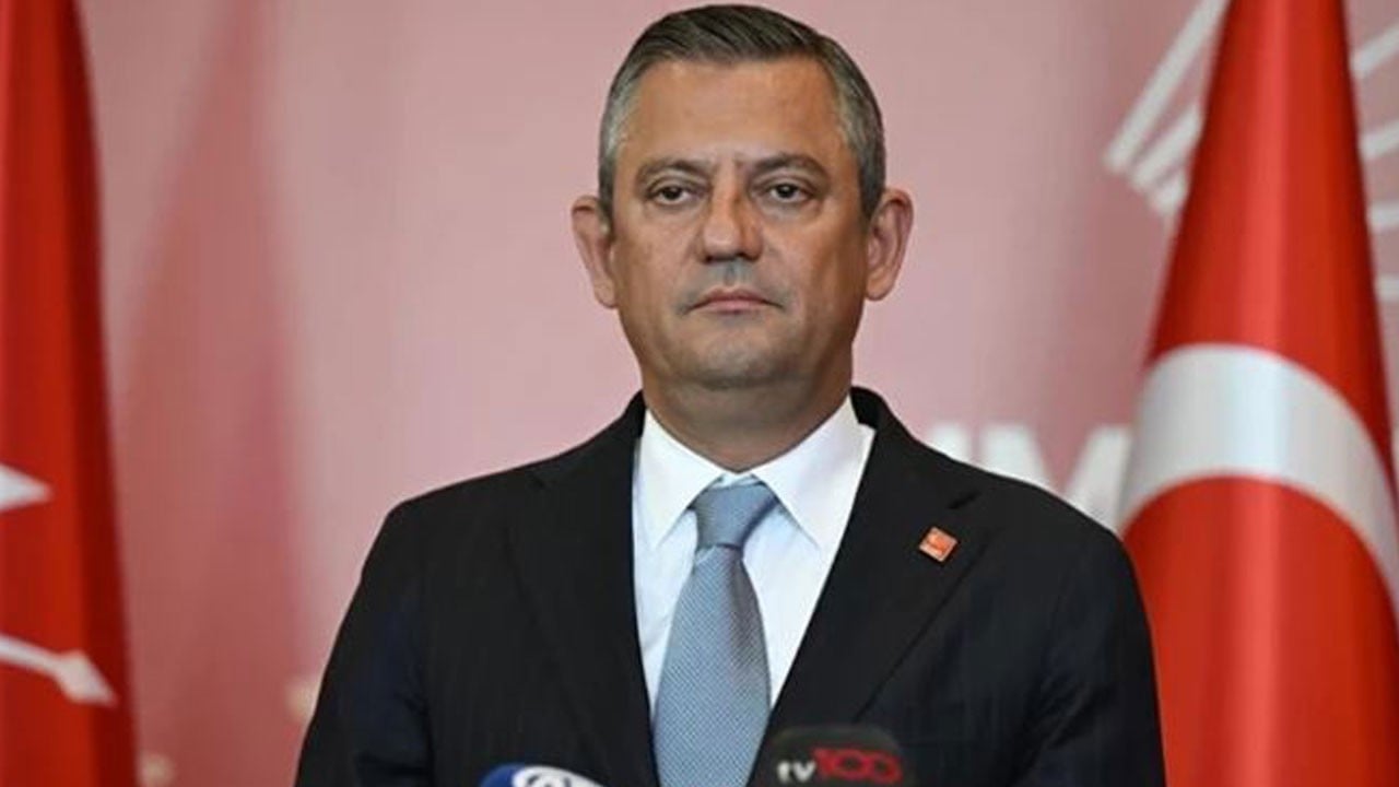 Trump da senin gibi Hamas’a ‘terör örgütü’ diyor: Hadi yaa öyle mi? Bilmiyorduk Özgür Bey!