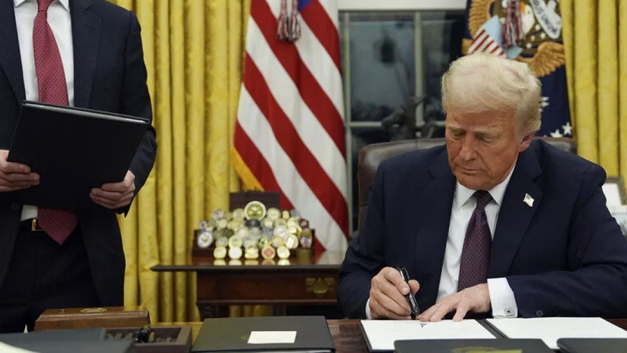 Trump dediğini yaptı! Yasa onaylandı