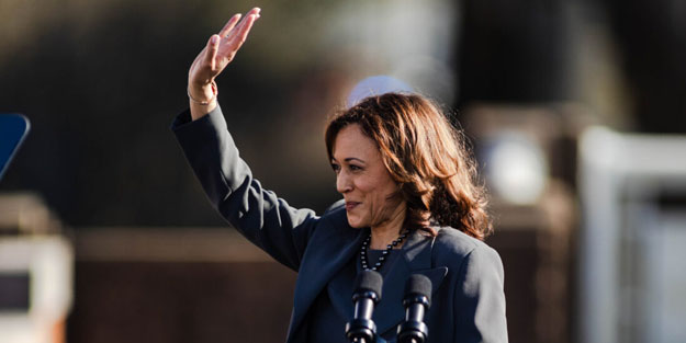 Trump düşmanlığı harekete geçirdi! Kamala Harris 24 saatte 81 milyon dolar bağış topladı