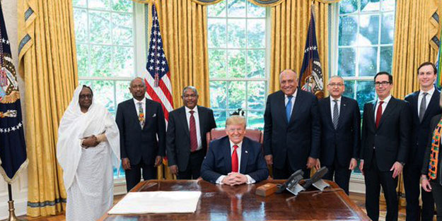 Trump İsrail ile anlaşma imzalayacak ülkeyi açıkladı