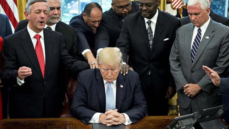 Trump kafayı yedi! Cennet için bağış toplanıyor