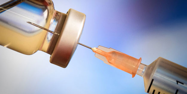 Trump koronavirüs aşısı için tarih verdi