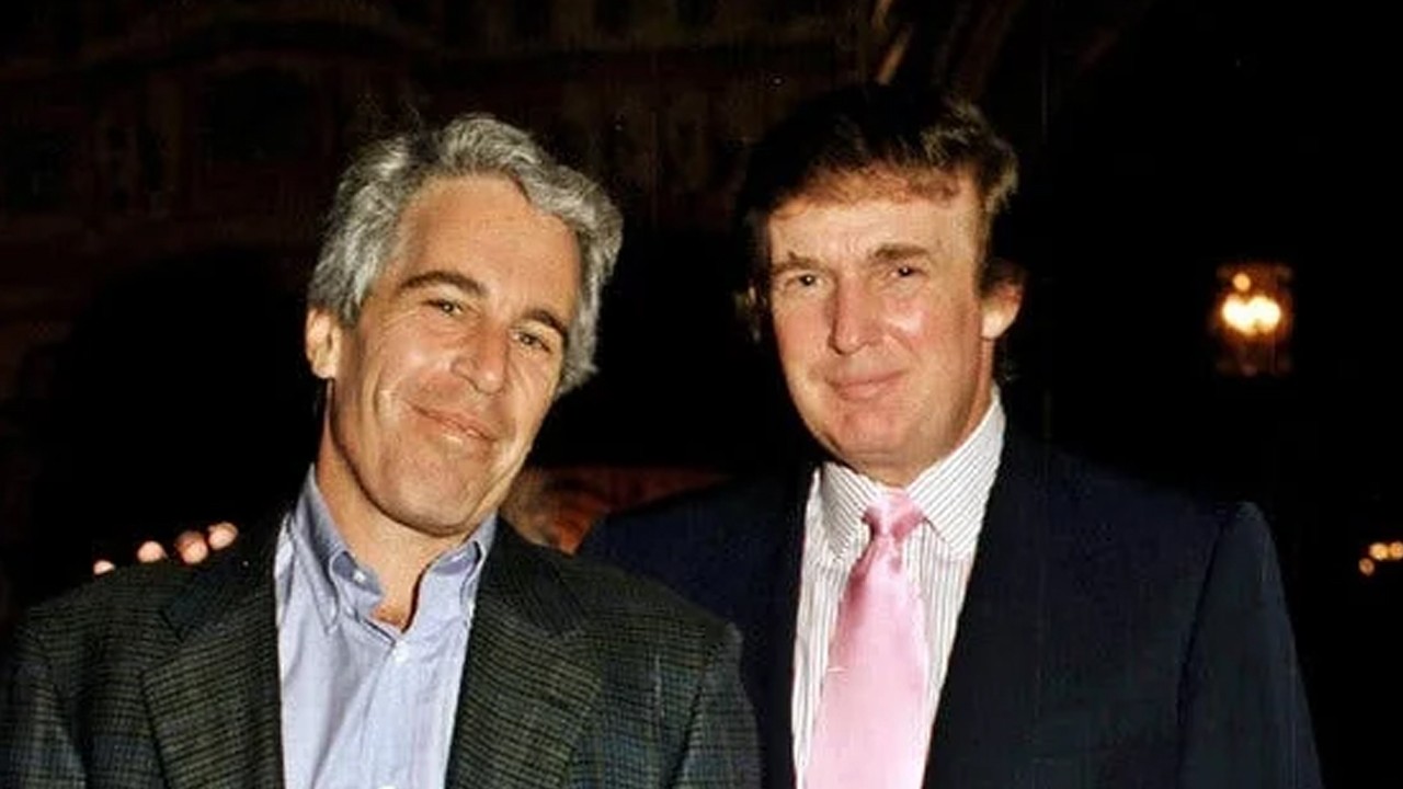 Trump, mağdurlardan biriyle 'saatler geçirmiş: Epstein'e ait e-postalar gündeme damga vurdu