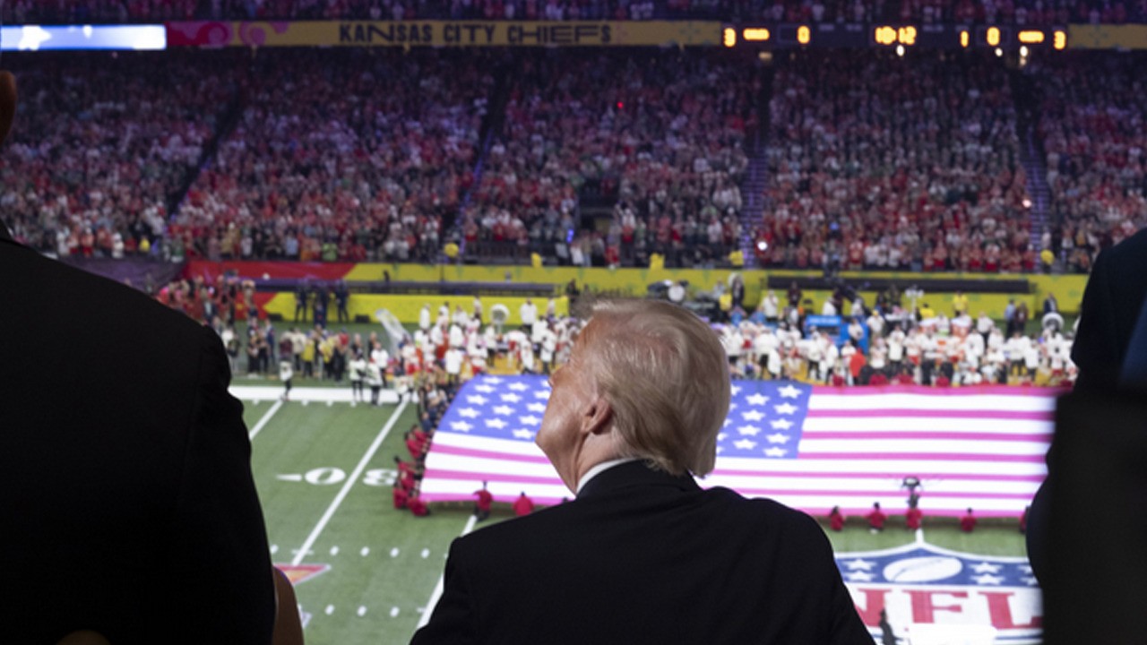 Trump paylaştı: Binlerce kişi Super Bowl 2025 maçında ünlü şarkıcı Taylor Swift'i yuhaladı