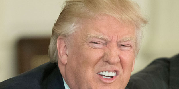 Trump Twitter'dan bombaladı! O ismi hedef aldı