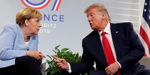 Trump ve Merkel'le Fransa'da görüştü