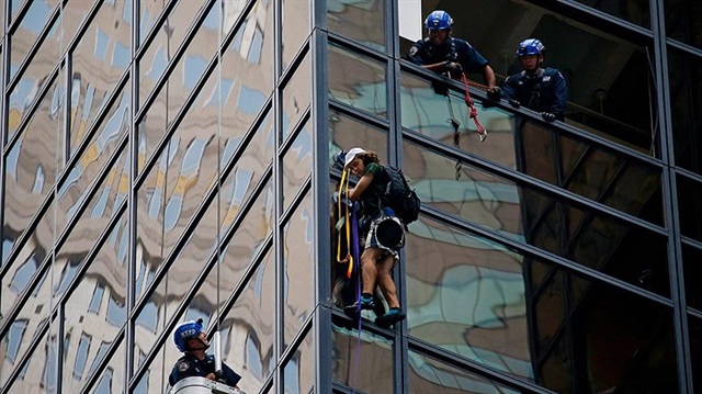 Trump'a destek için gökdelene tırmanan genç gözaltında