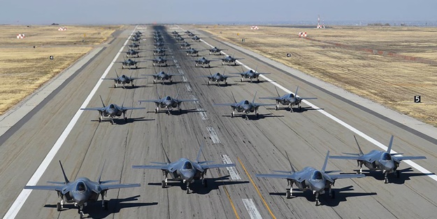 Trump '52 hedef vurulabilir' demişti! 52 adet F-35 savaş uçağı havalandı