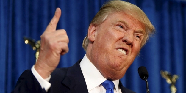 Trump'ın internet sitesi hacklendi, sosya medya yıkıldı!