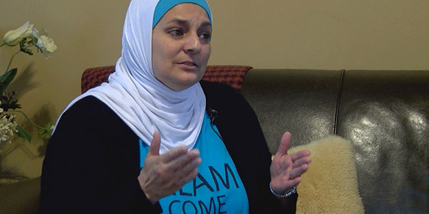 Trump'ın mitinginden atılan başörtülü kadın konuştu