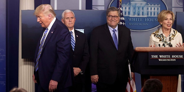 Trump'ın panik anları: 'Biraz ateşim vardı' dedi hızla uzaklaştı