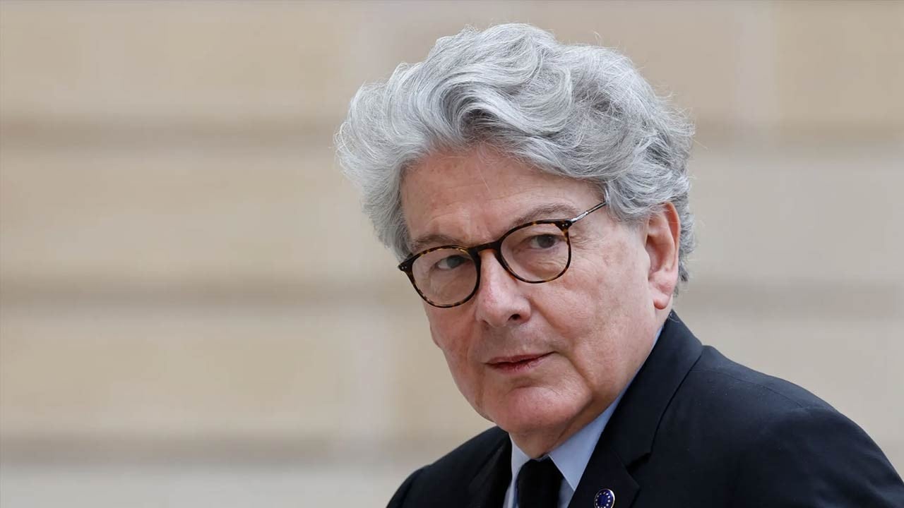 Trump’ın susturmak istediği siyasetçiden silahlanma çağrısı!