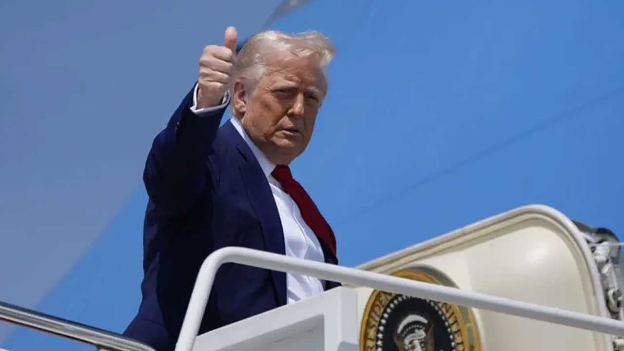 Trump’tan saat değişikliğine son verme çağrısı: Senato’ya ve Cotton’a yüklendi