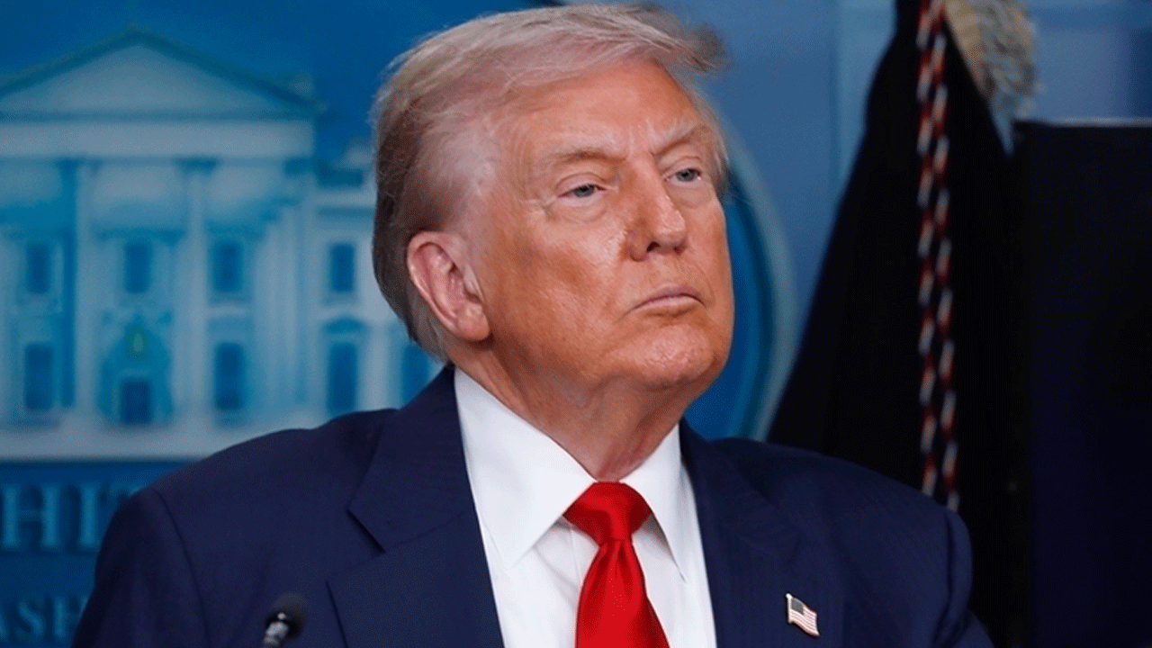 Trump'tan sosyal medyada sürpriz paylaşım: 'Dünyaya alay konusu olduk'