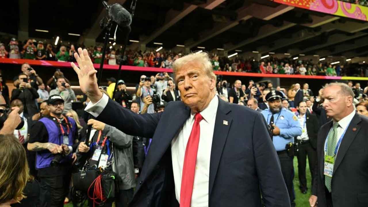 Trump’tan Super Bowl şovuna zehir zemberek sözler! "Amerikan değerlerini yansıtmıyor" dedi: "Şimdiye kadarki en kötüsüydü!"