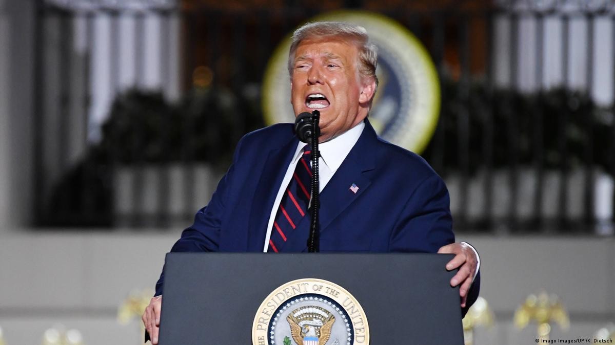 Trump’tan Yüksek Mahkeme’ye tarife resti: "Bizi soyanlara karşı bu benim hakkım!"